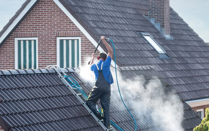 Why-Roof-Cleaning-is-important-for-your-Building